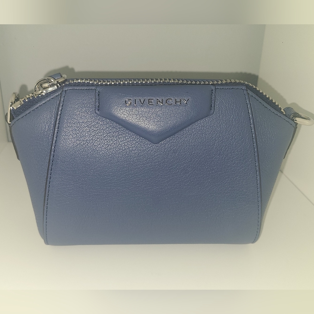 Givenchy Navy Nano Antigona Bag - Picture 6 of 16